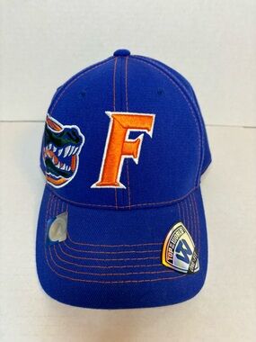 Florida Gators Cap Hat Blue one  Fit Embroidered Top World Football Sports